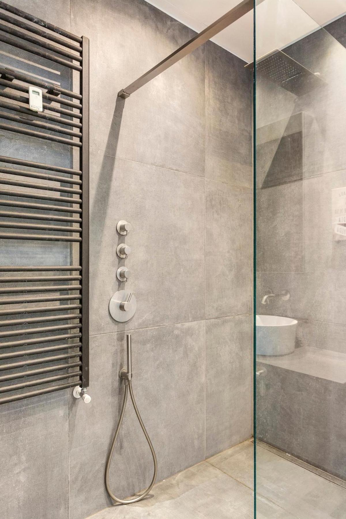 Appartamento Loft Design Center, Shopping Area, Ac, Wifi, Subway M1 And M2, Airport Connected *