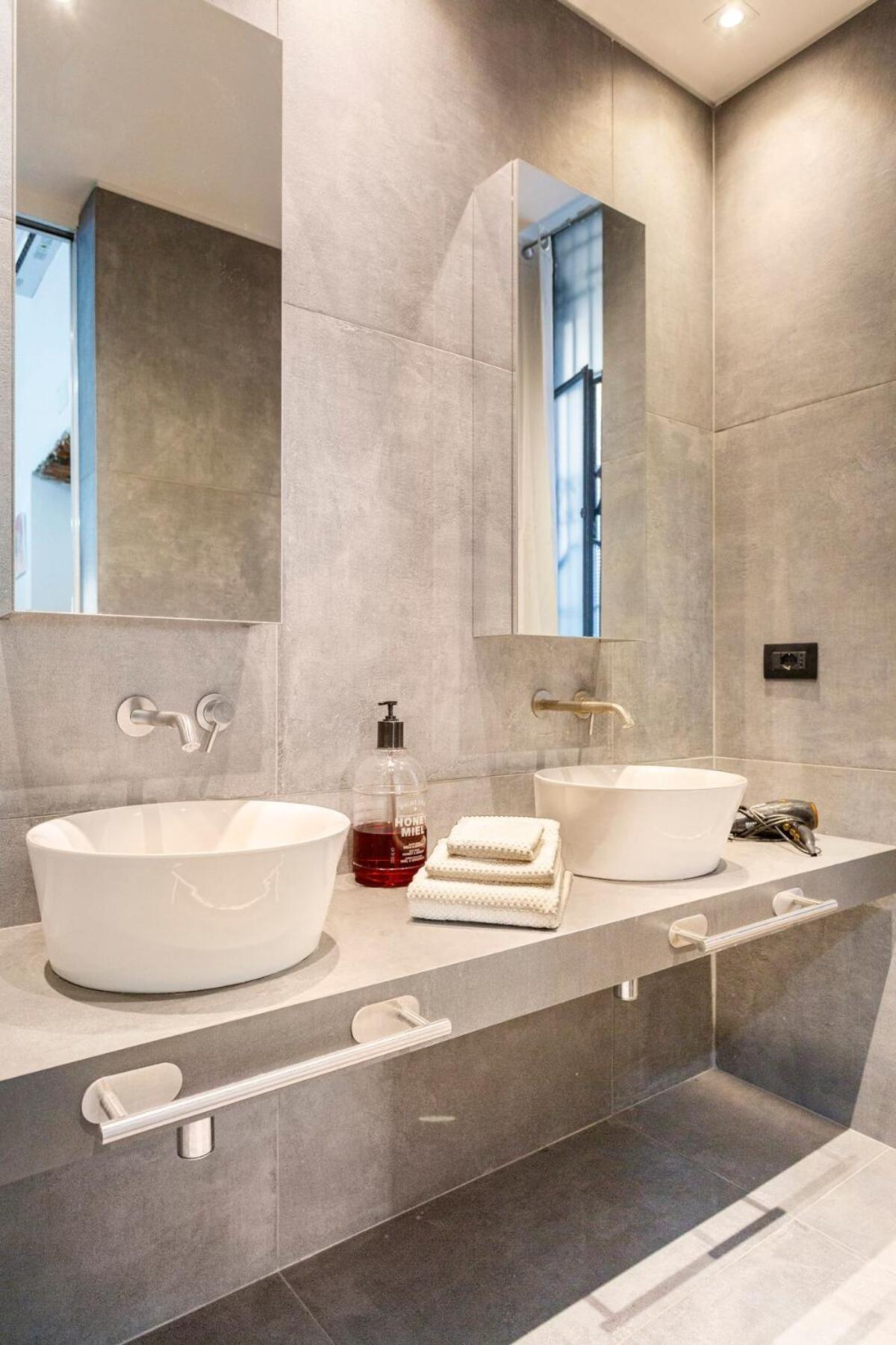 Appartamento Loft Design Center, Shopping Area, Ac, Wifi, Subway M1 And M2, Airport Connected